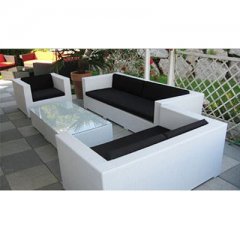 Lounge Set aus Polyrattan mit einem Rahmen aus Aluminium